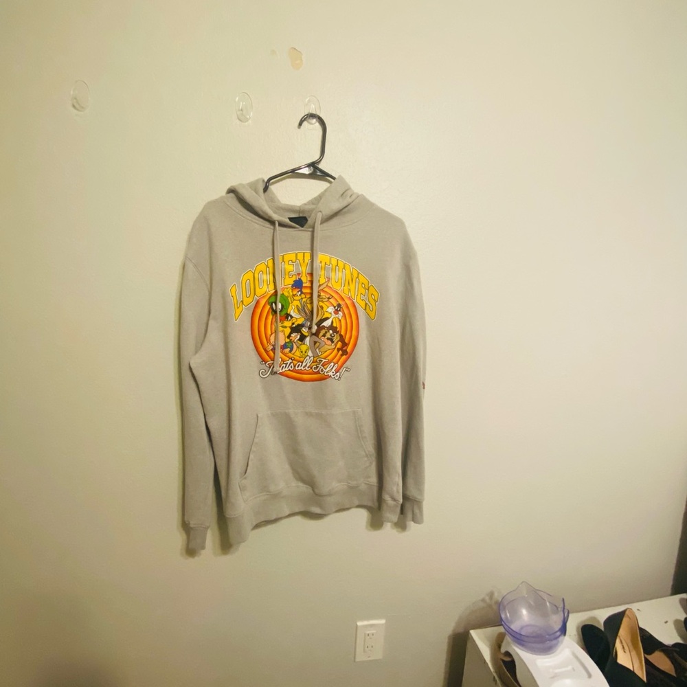 Warner Bros. Gray Pumpkin Graphic Sweater